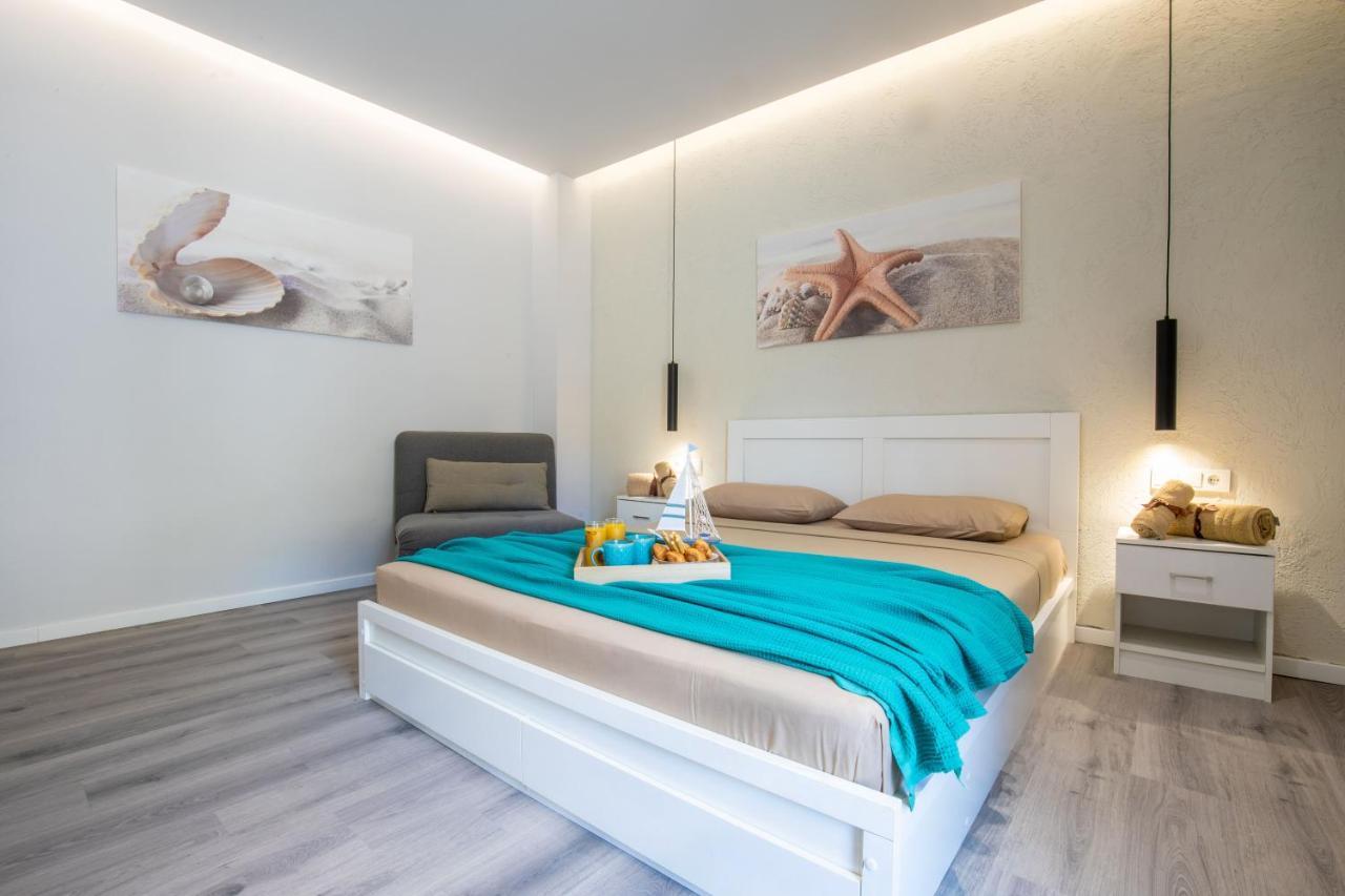 Akalli Luxury Studios Ixiá Szoba fotó